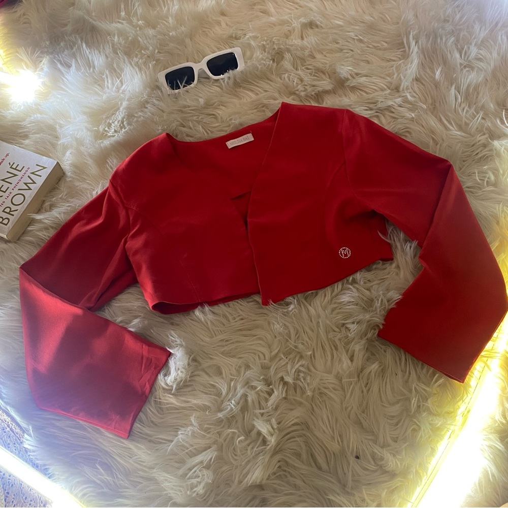 Red Shrug - Picture 11 of 11